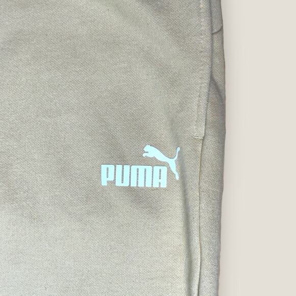 Puma Women’s Beige Fleece Sweatpants Size: Large - Picture 3 of 6